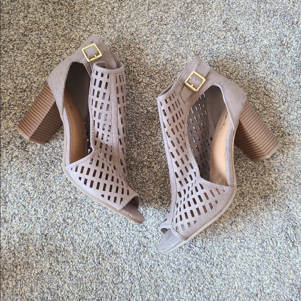 Qupid sandals 10‎